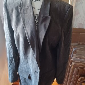 Women's Chaus 100% silk black brown blazer